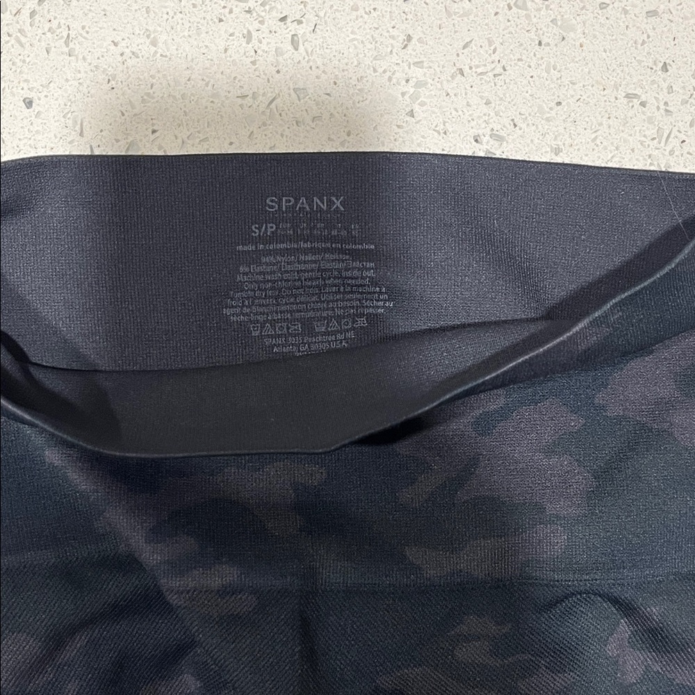 SPANX black Camouflage Leggings